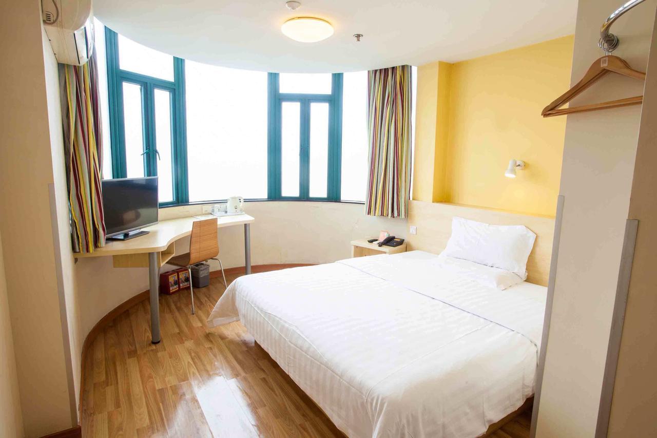 7Days Inn Wuhan Airport Panlong City Extérieur photo